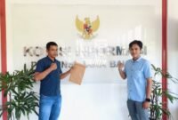 Hendra dan Sutiawan warga Desa Banyuasih resmi mendaftarkan gugatan perkara penyelesaian sengketa informasi ke Komisi Informasi Jawa Barat./Dok.Apakabarbogor.com